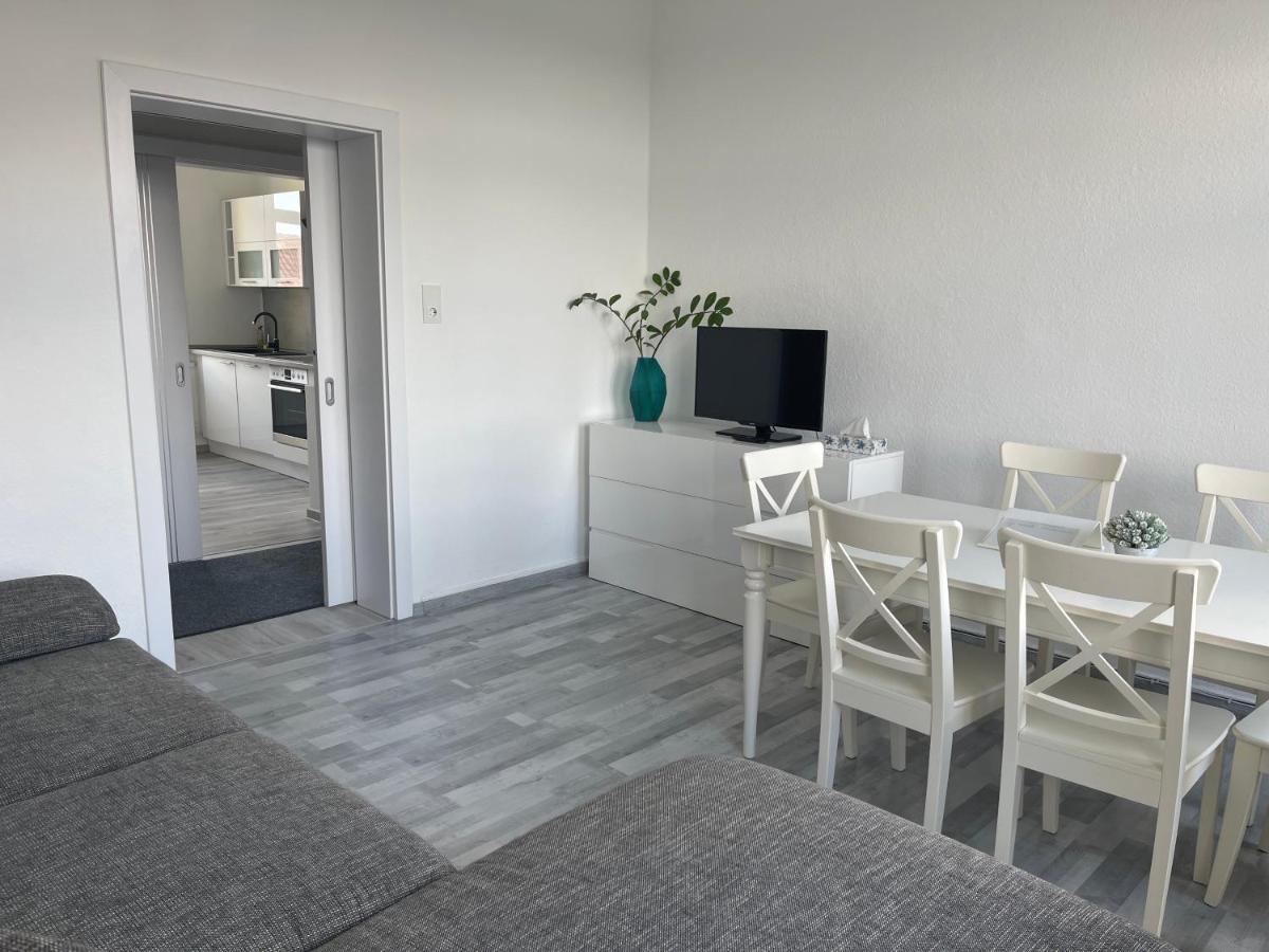 Moderne 4 Zimmer Apartment Mit Bergblick Stadtzentrum Contactless Check-In Gehrden  ภายนอก รูปภาพ