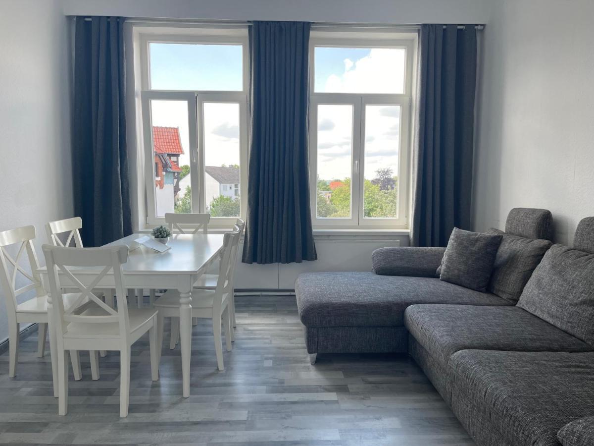 Moderne 4 Zimmer Apartment Mit Bergblick Stadtzentrum Contactless Check-In Gehrden  ภายนอก รูปภาพ