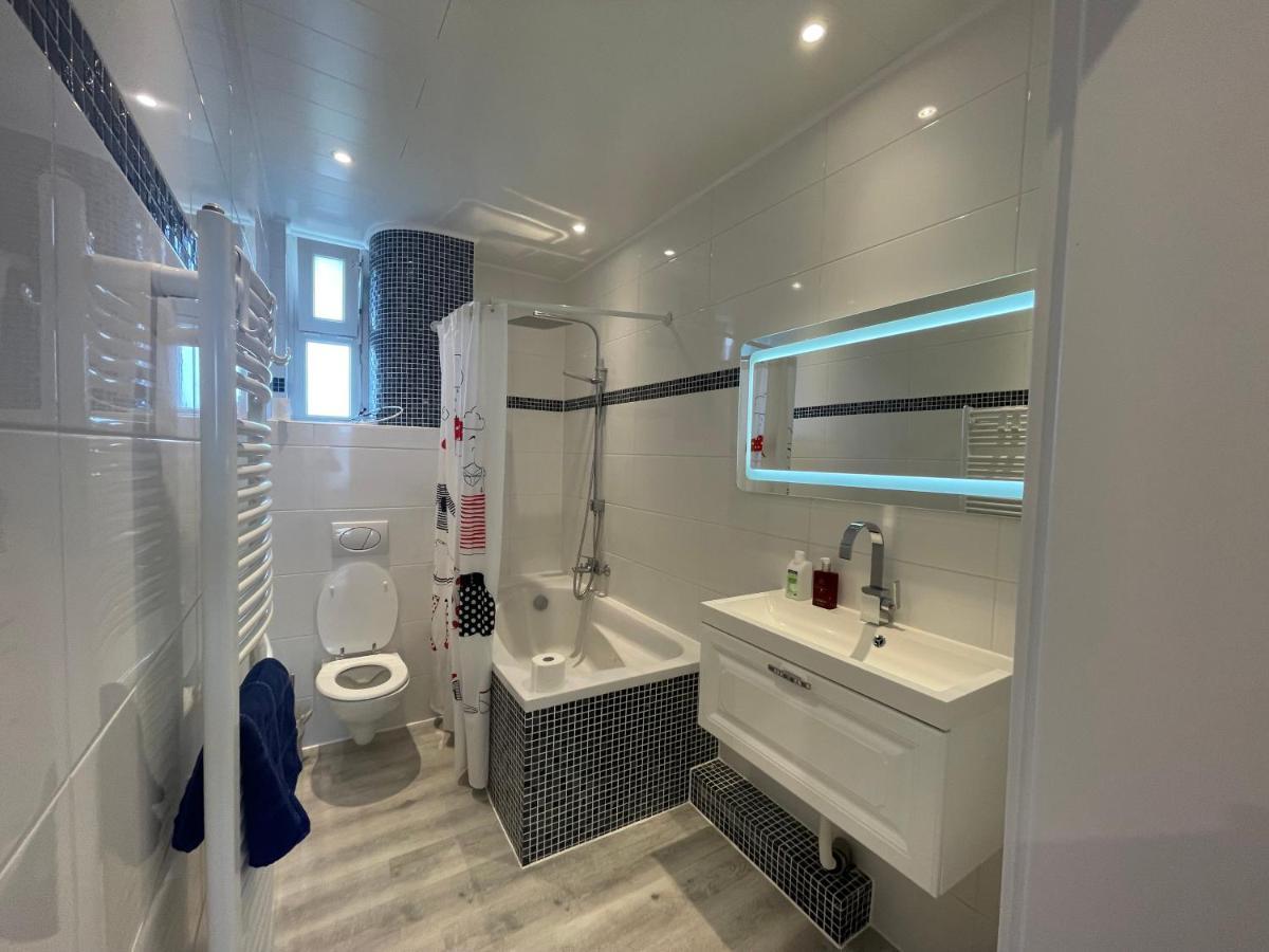 Moderne 4 Zimmer Apartment Mit Bergblick Stadtzentrum Contactless Check-In Gehrden  ภายนอก รูปภาพ