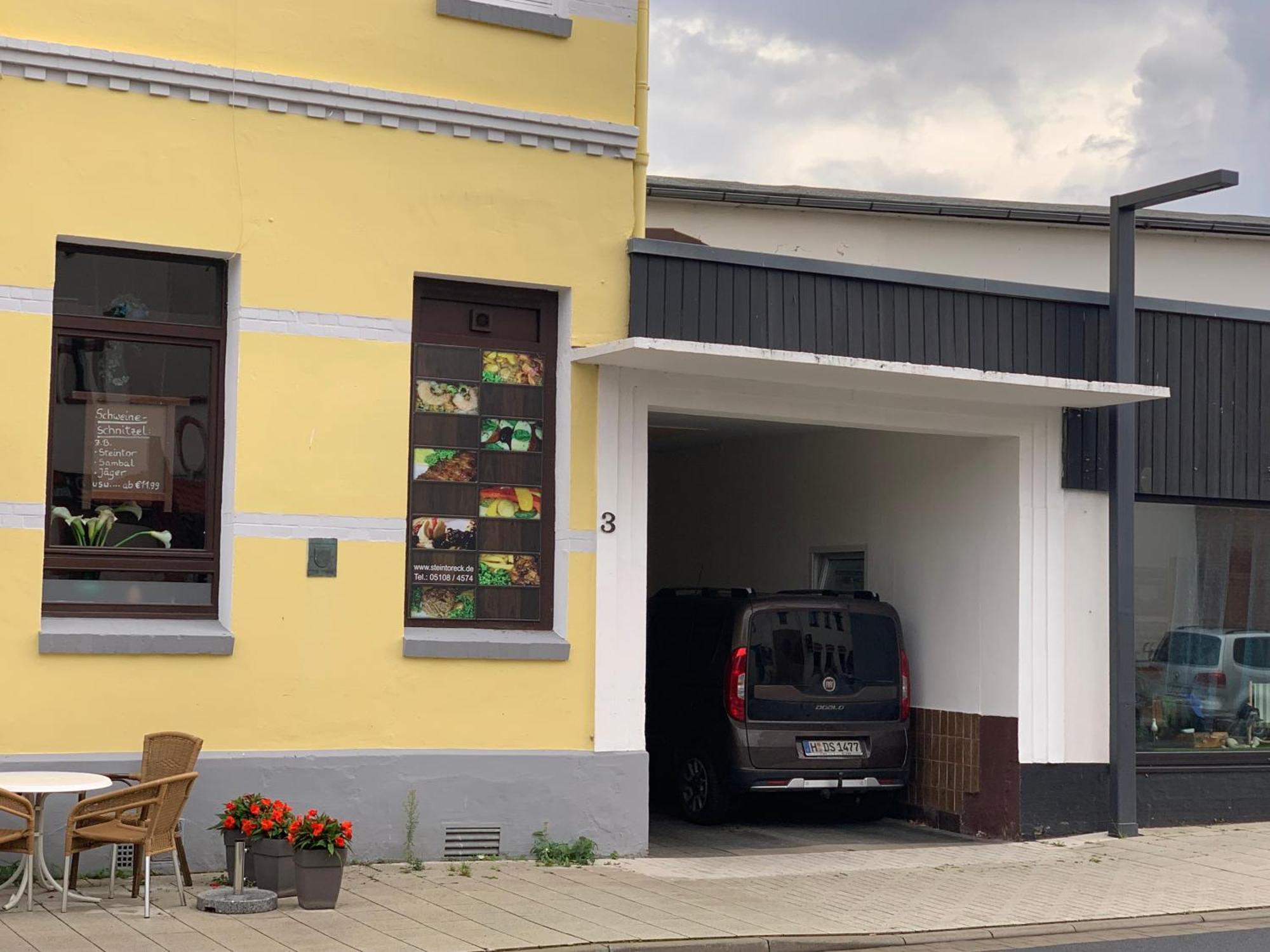 Moderne 4 Zimmer Apartment Mit Bergblick Stadtzentrum Contactless Check-In Gehrden  ภายนอก รูปภาพ