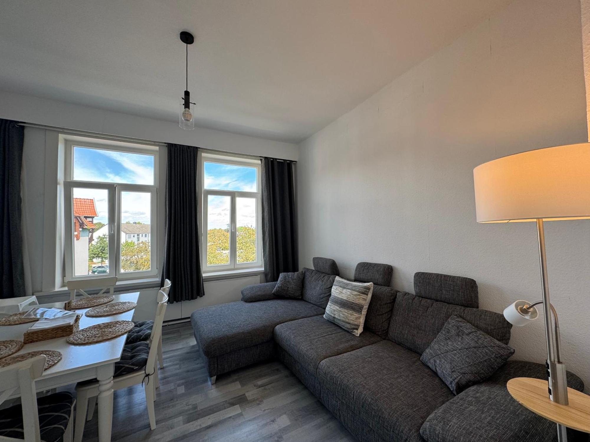 Moderne 4 Zimmer Apartment Mit Bergblick Stadtzentrum Contactless Check-In Gehrden  ภายนอก รูปภาพ