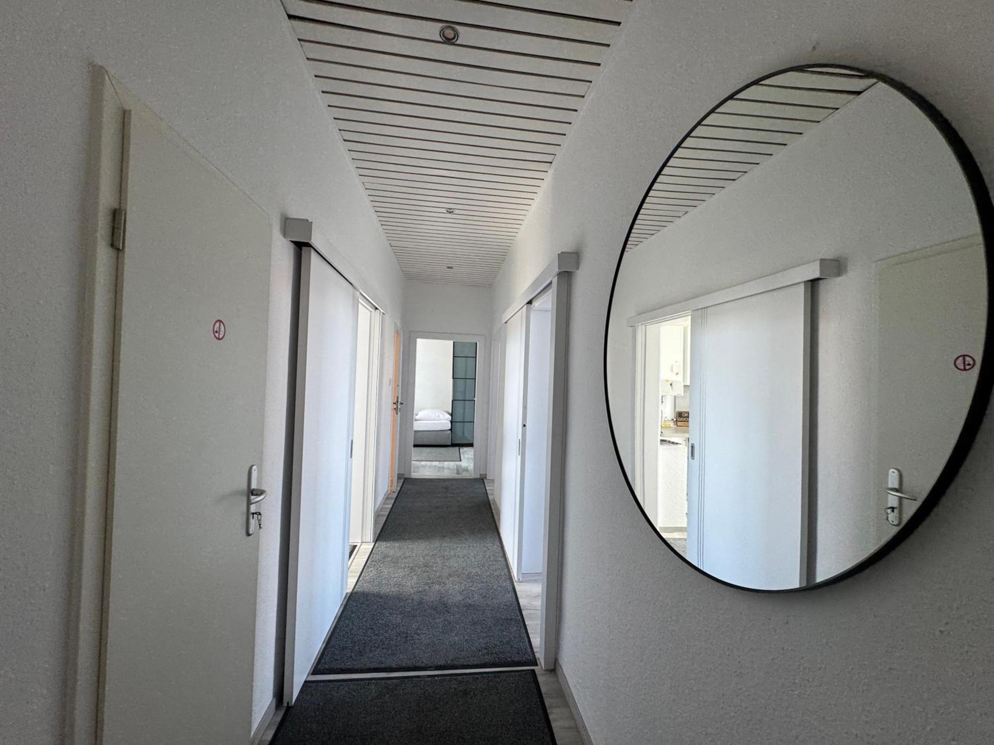 Moderne 4 Zimmer Apartment Mit Bergblick Stadtzentrum Contactless Check-In Gehrden  ภายนอก รูปภาพ