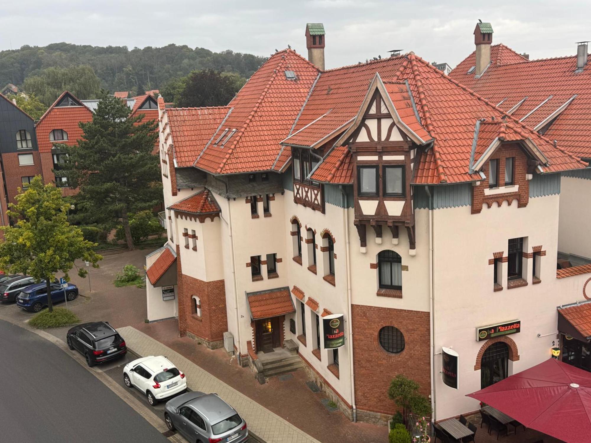 Moderne 4 Zimmer Apartment Mit Bergblick Stadtzentrum Contactless Check-In Gehrden  ภายนอก รูปภาพ