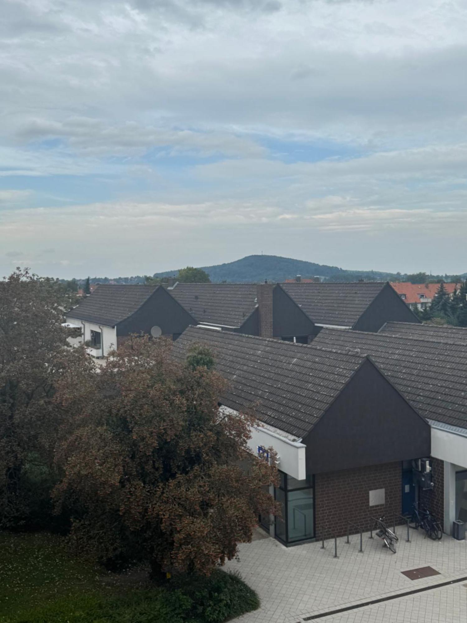Moderne 4 Zimmer Apartment Mit Bergblick Stadtzentrum Contactless Check-In Gehrden  ภายนอก รูปภาพ