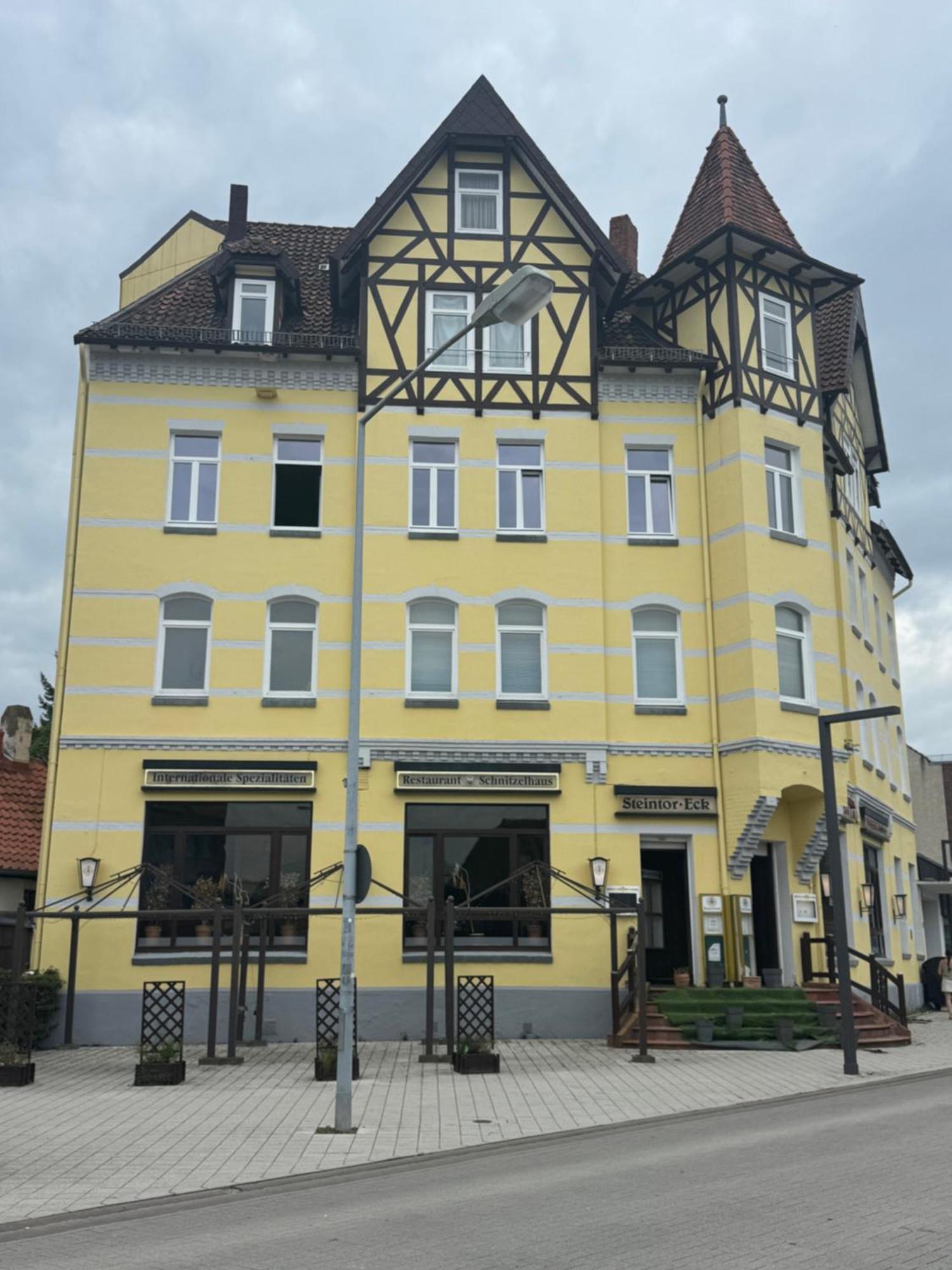Moderne 4 Zimmer Apartment Mit Bergblick Stadtzentrum Contactless Check-In Gehrden  ภายนอก รูปภาพ