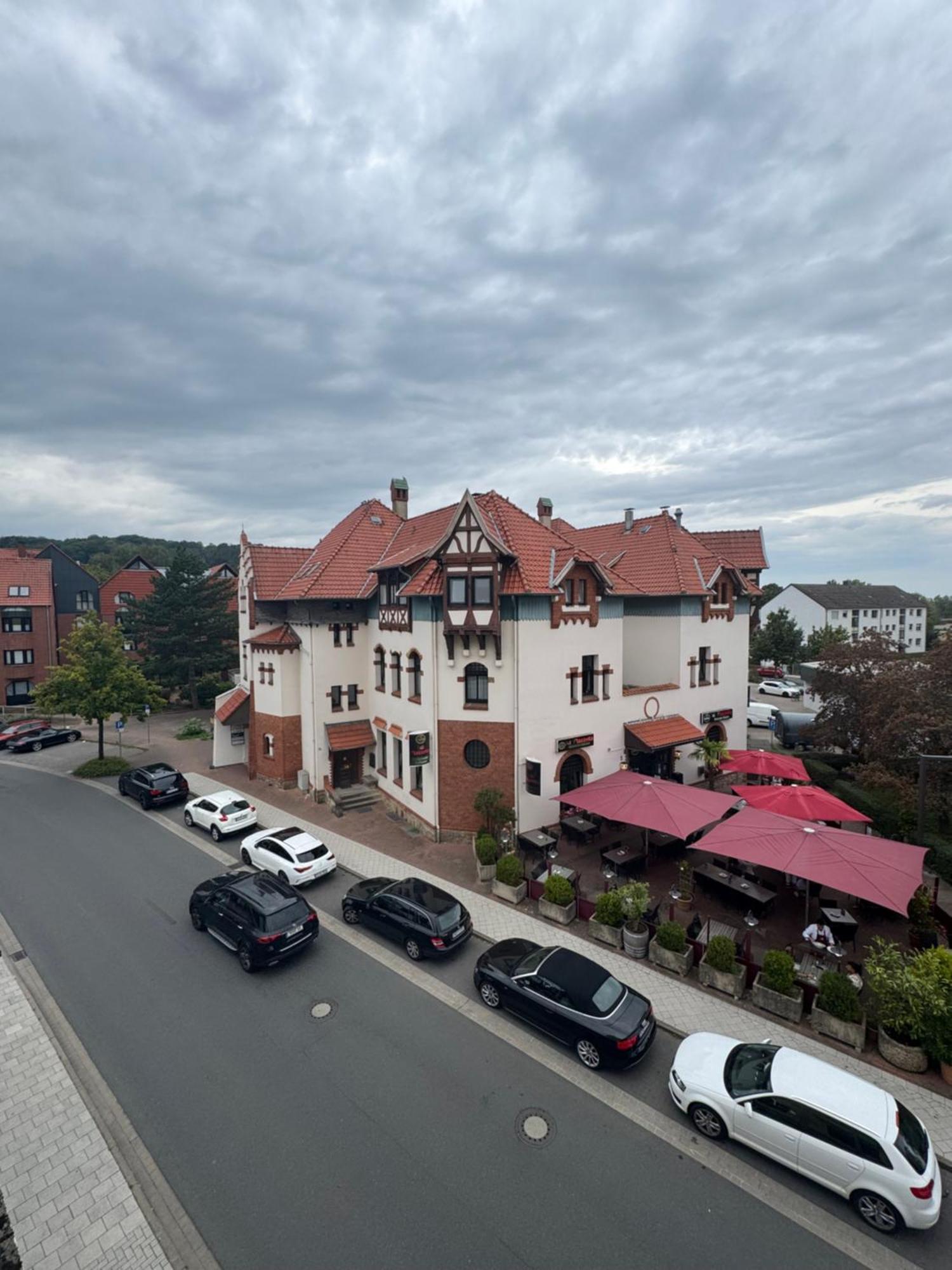 Moderne 4 Zimmer Apartment Mit Bergblick Stadtzentrum Contactless Check-In Gehrden  ภายนอก รูปภาพ