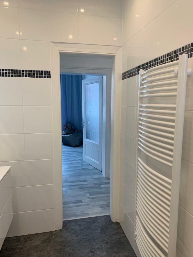 Moderne 4 Zimmer Apartment Mit Bergblick Stadtzentrum Contactless Check-In Gehrden  ภายนอก รูปภาพ