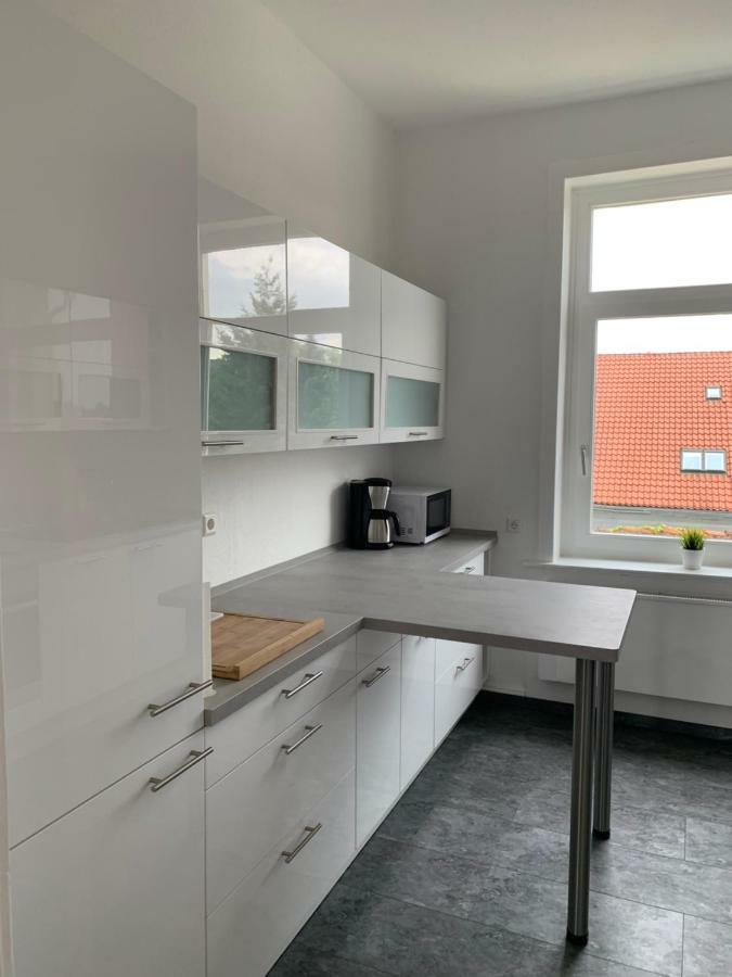 Moderne 4 Zimmer Apartment Mit Bergblick Stadtzentrum Contactless Check-In Gehrden  ภายนอก รูปภาพ